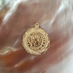 Collier médaille DENTELLE